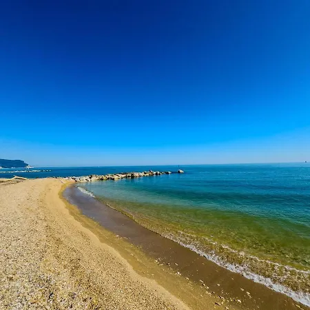 Fronte Mare - Incantevole Trilocale A شقة